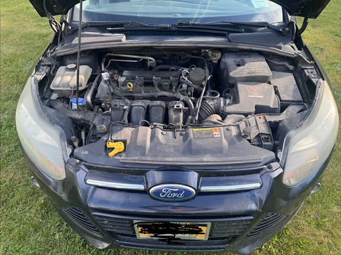 Used 2012 Ford Focus Titanium FWD image 15