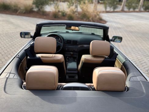 Used 2005 BMW 330Ci Convertible image 28