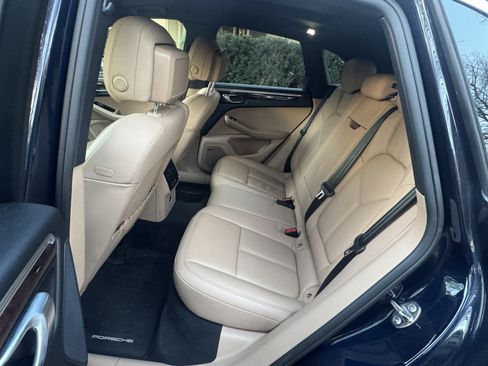 Used 2019 Porsche Macan S image 10