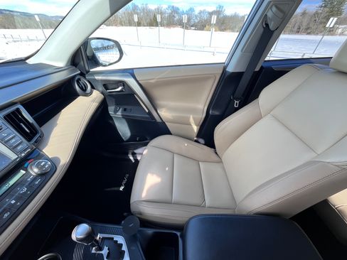 Used 2013 Toyota RAV4 Limited image 11