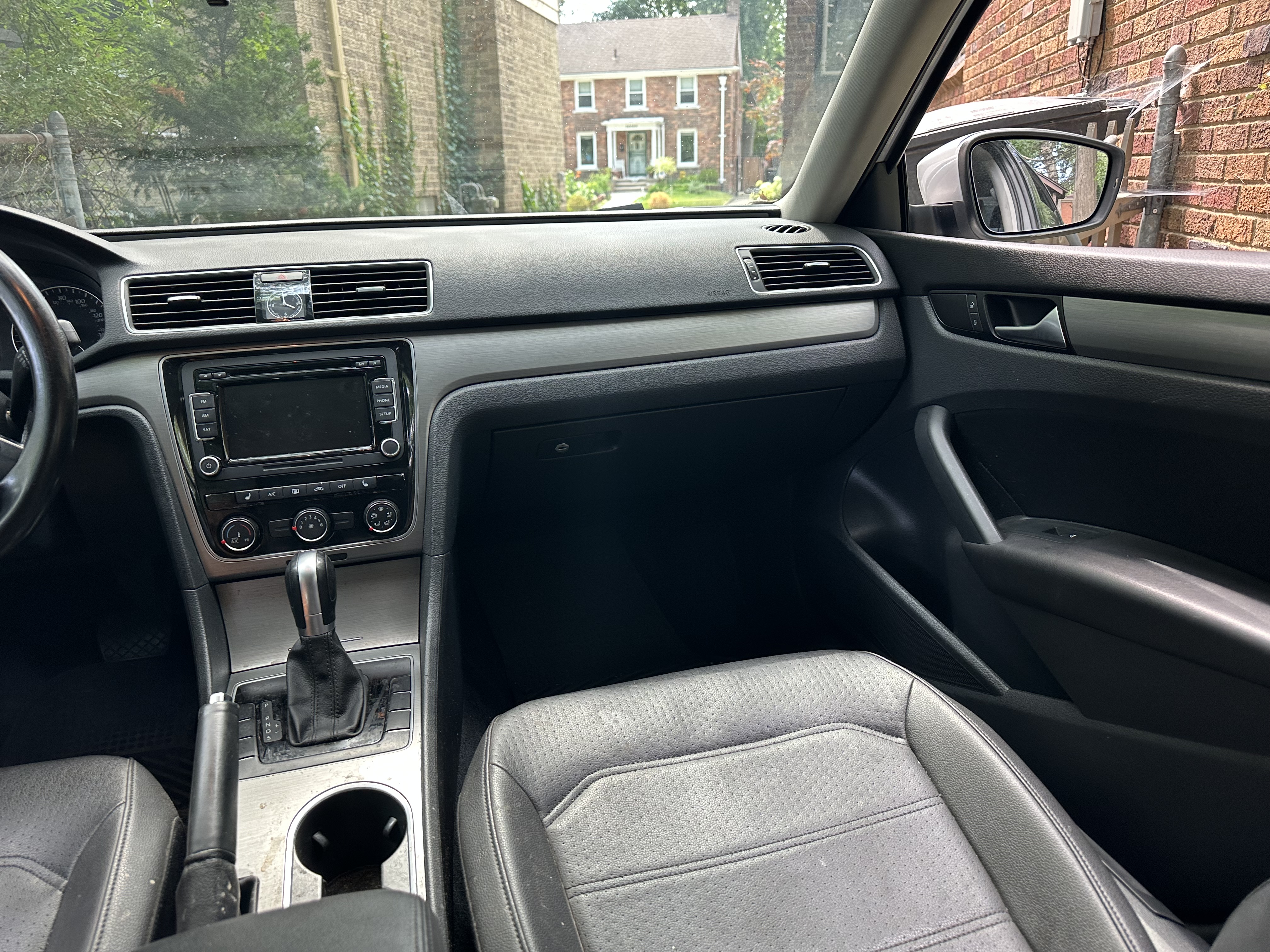 Used 2015 Volkswagen Passat TDI SE FWD image 5