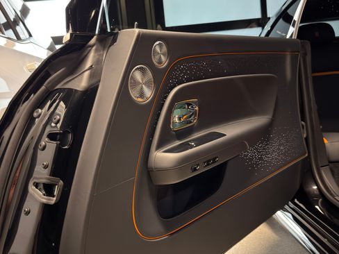 Used 2025 Rolls-Royce Spectre w/ Spectre Launch Package image 5