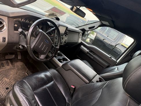 Used 2014 Ford F250 Lariat w/ Chrome Package AWD/4WD image 6