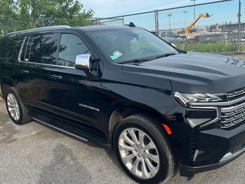 Used 2024 Chevrolet Suburban Premier AWD/4WD image 11