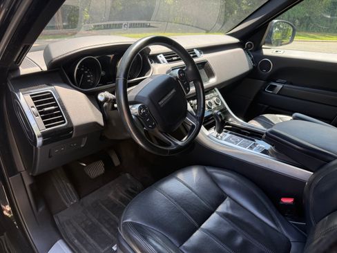 Used 2017 Land Rover Range Rover Sport HSE AWD/4WD image 9