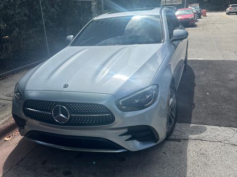 Used 2021 Mercedes-Benz E 350 4MATIC Sedan image 1