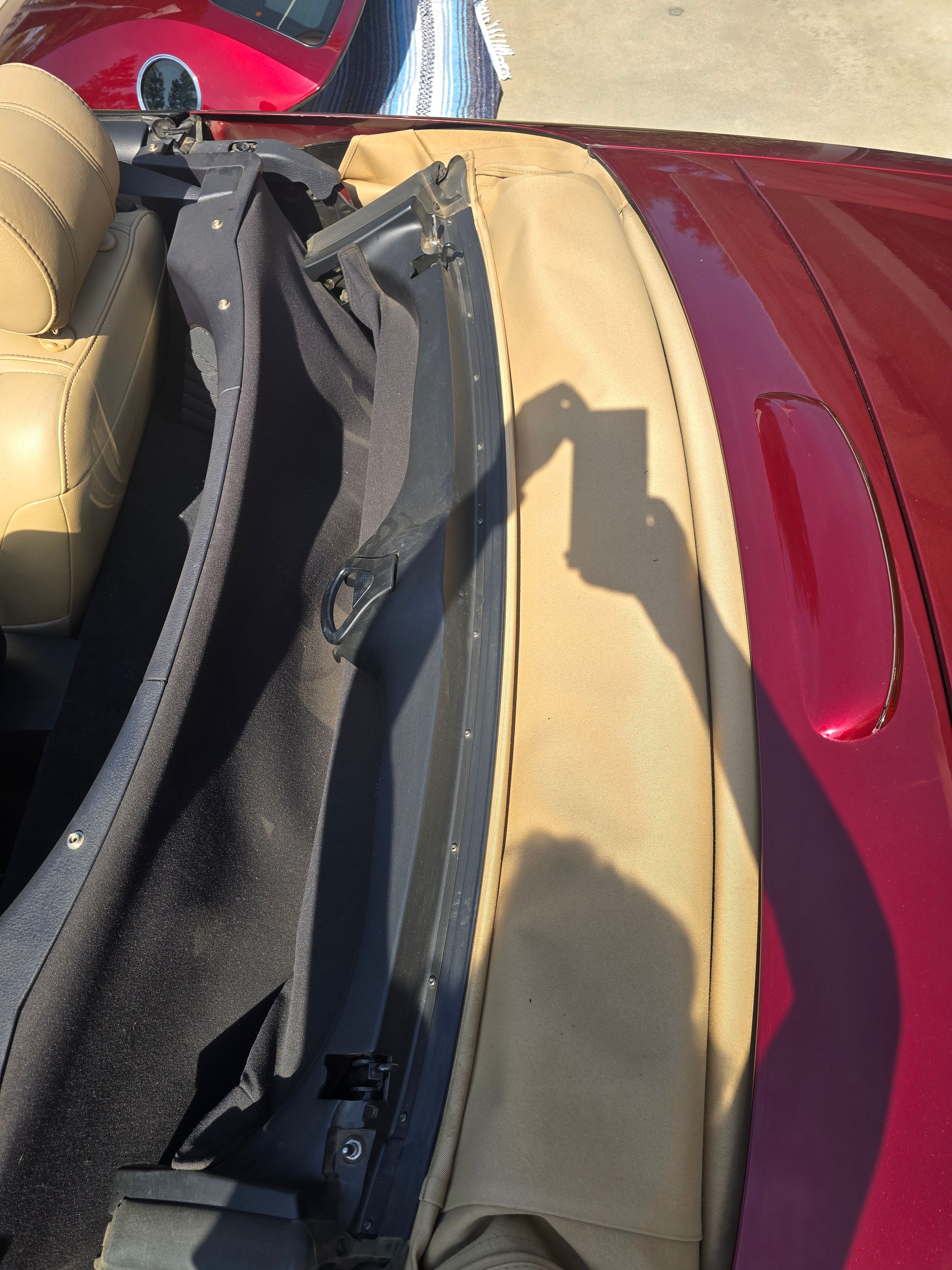 Used 2004 Ford Thunderbird RWD image 8