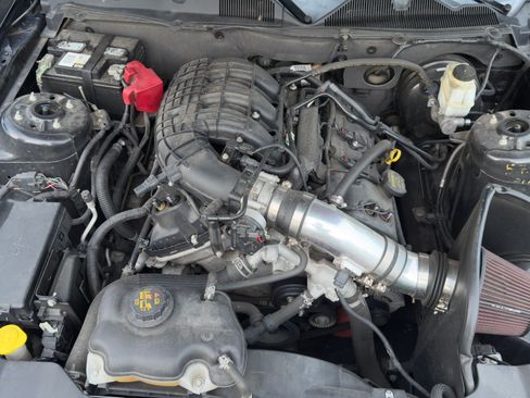 Used 2013 Ford Mustang Coupe RWD image 9