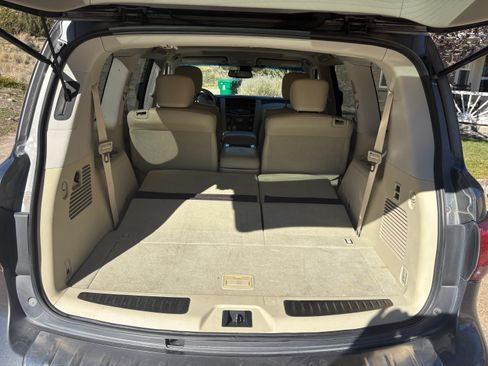 Used 2015 INFINITI QX80 4WD image 9