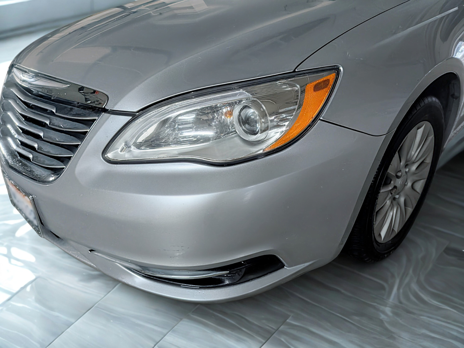 Used 2014 Chrysler 200 LX FWD image 8