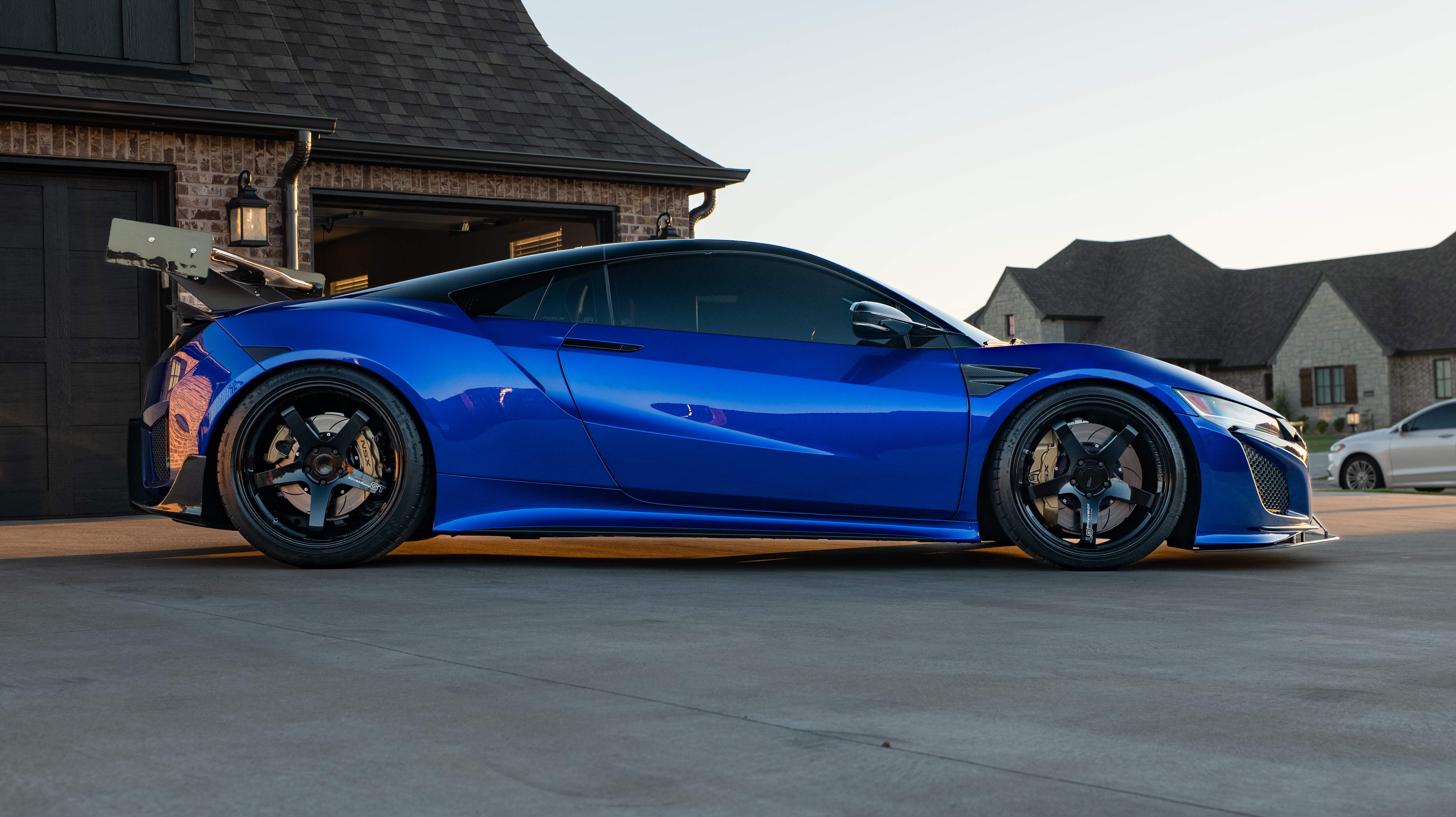Used 2019 Acura NSX AWD/4WD image 11