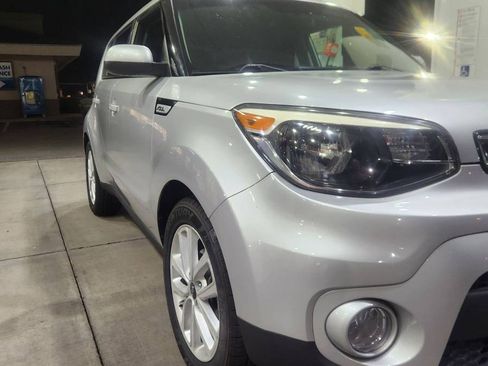 Used 2018 Kia Soul + FWD image 20