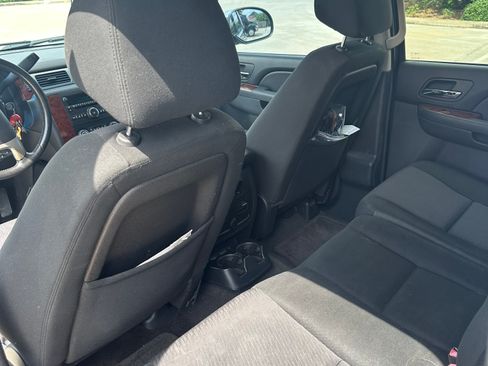 Used 2013 Chevrolet Avalanche LS w/ Texas Edition image 6