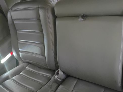 Used 2003 HUMMER H2 w/ Preferred Equipment Group AWD/4WD image 10