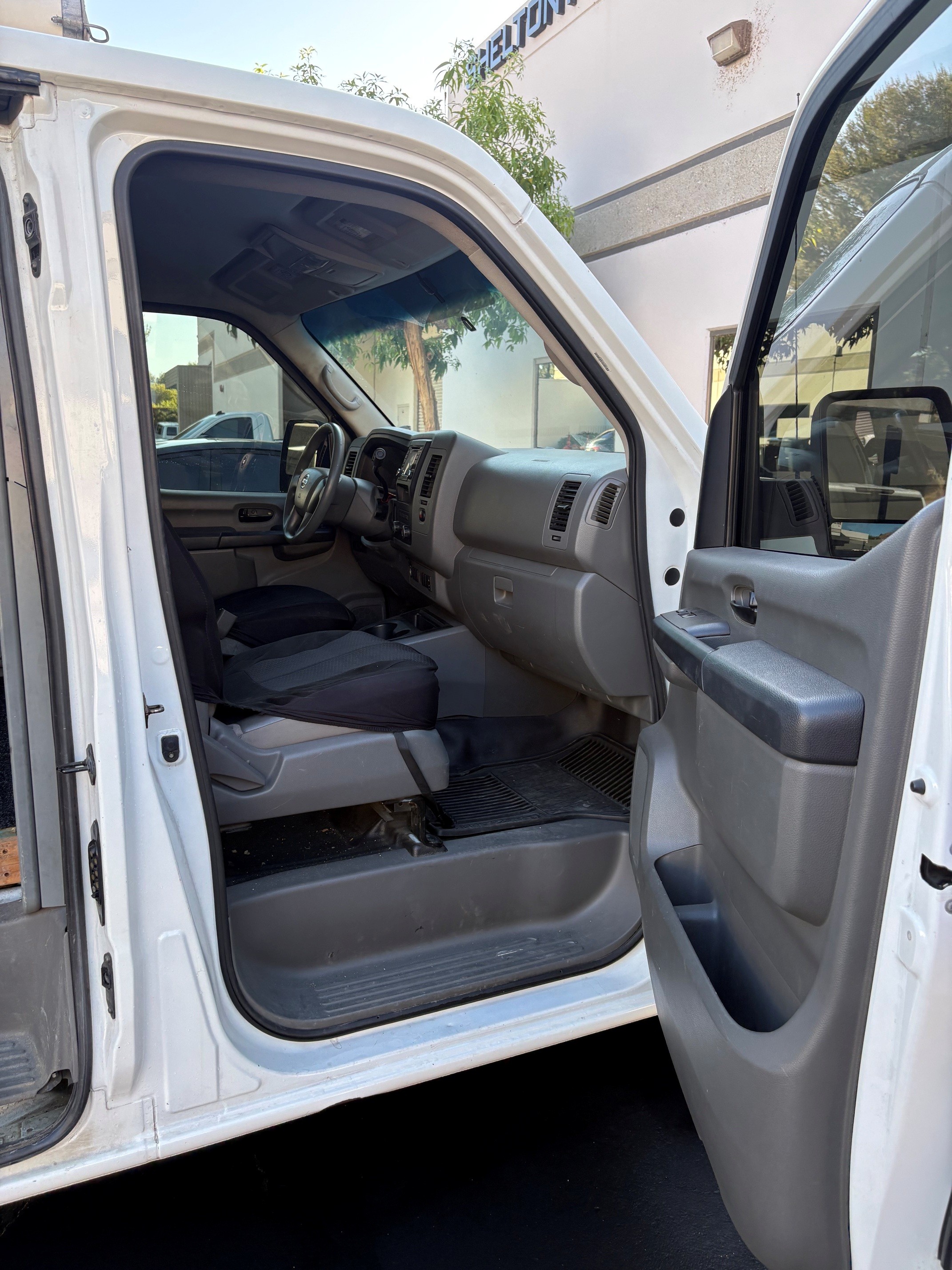 Used 2018 Nissan NV 2500 S RWD image 10