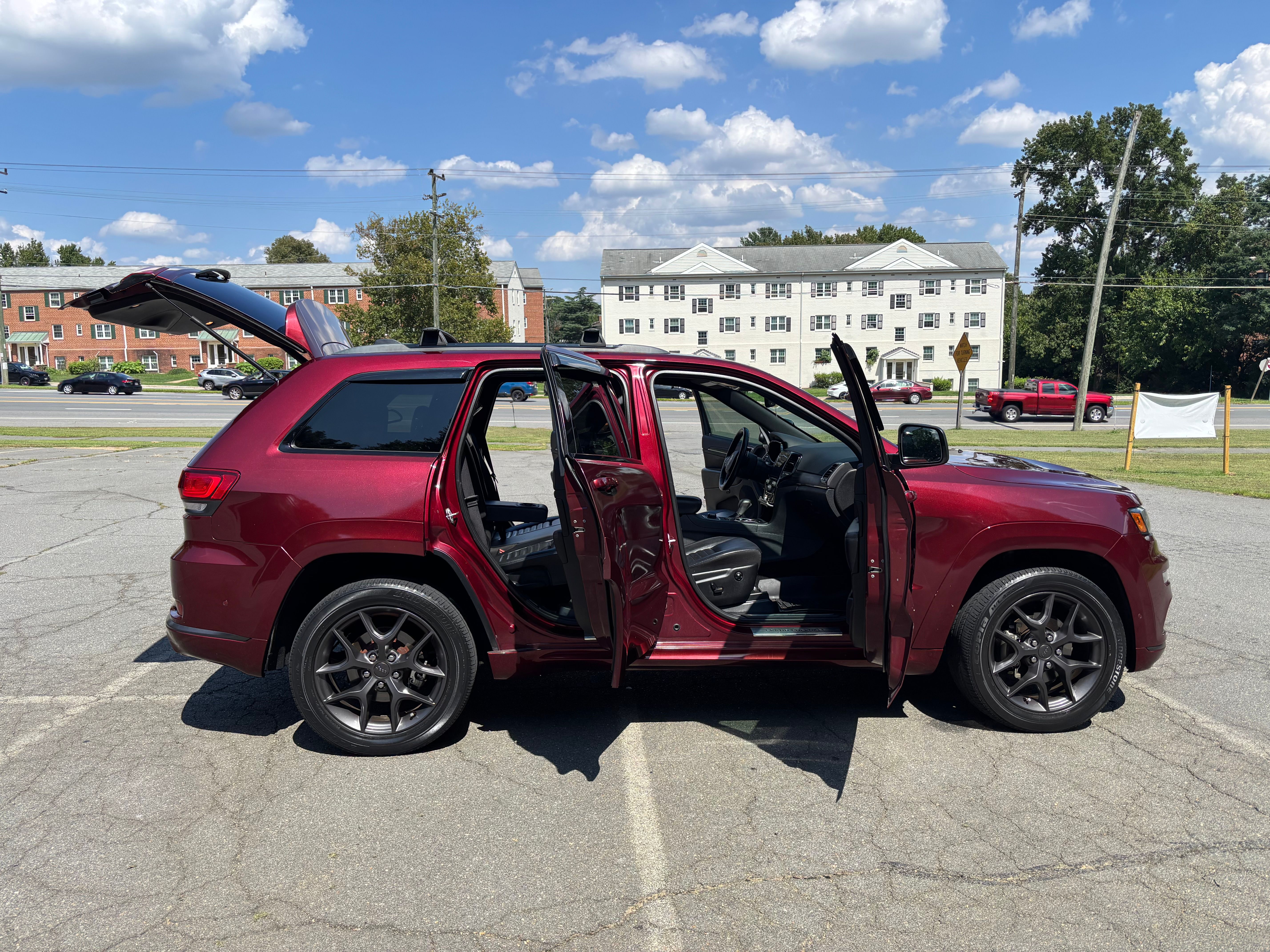 Used 2019 Jeep Grand Cherokee Limited X AWD/4WD image 12