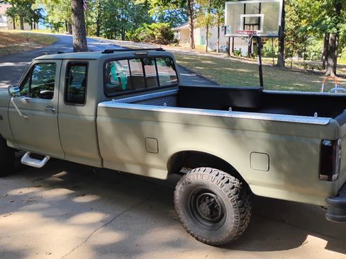 Used 1997 Ford F250 4x4 SuperCab Heavy Duty image 2
