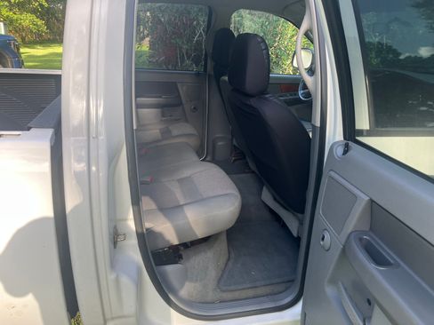 Used 2006 Dodge Ram 2500 Truck SLT RWD image 11