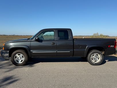 Used 2005 Chevrolet Silverado 1500 4x4 Extended Cab w/ Light Duty Power Package