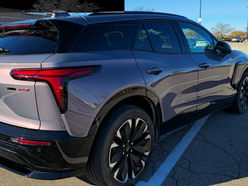 Used 2024 Chevrolet Blazer EV RS image 5