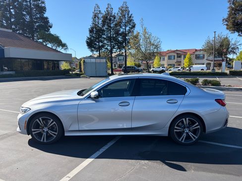 Used 2019 BMW 330i Sedan w/ Convenience Package RWD image 5