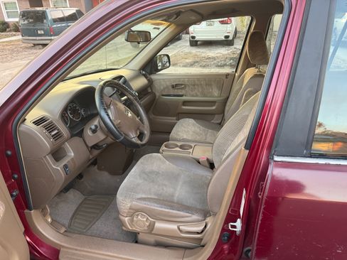 Used 2004 Honda CR-V LX image 12