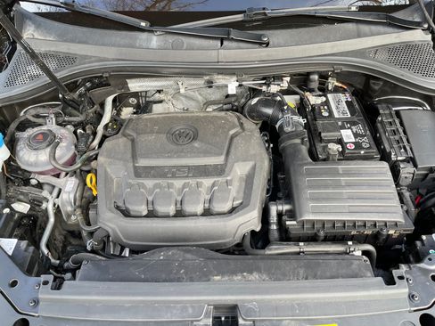 Used 2023 Volkswagen Tiguan SE R-Line image 16