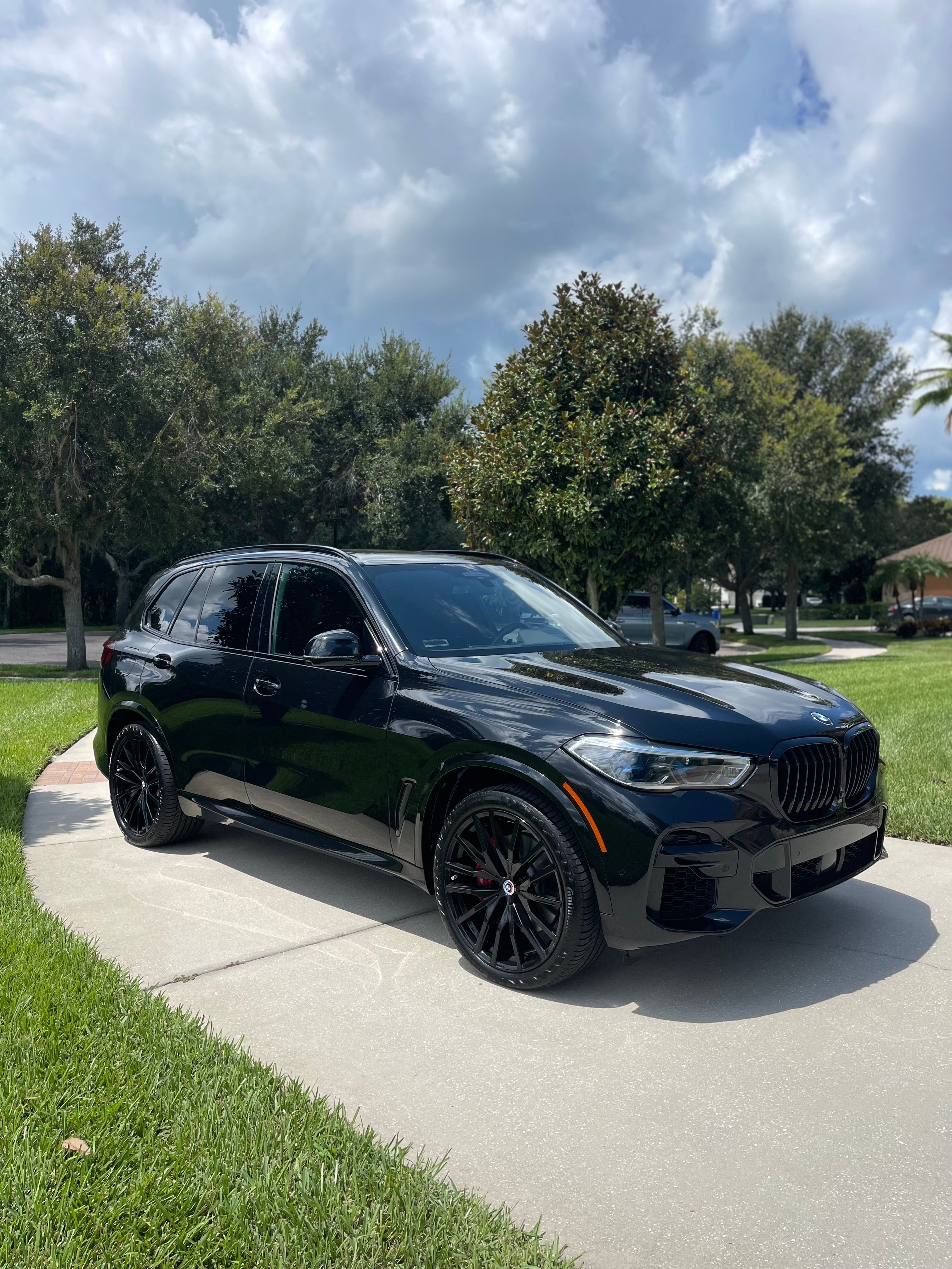 Used 2023 BMW X5 sDrive40i w/ Executive Package RWD image 5