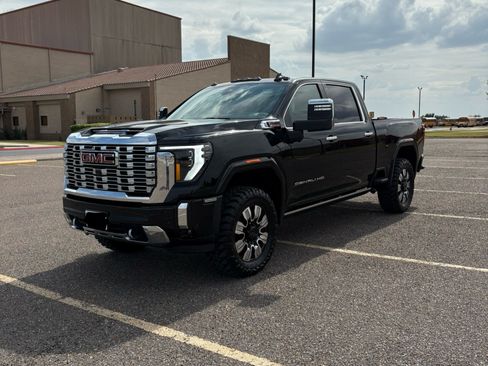 Used 2025 GMC Sierra 2500 Denali w/ Denali Reserve Package image 1