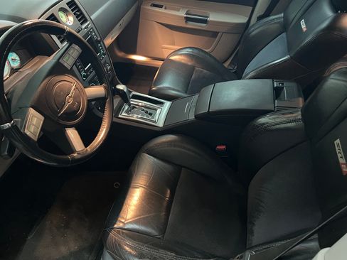 Used 2006 Chrysler 300 SRT8 w/ SRT Option Group II image 12