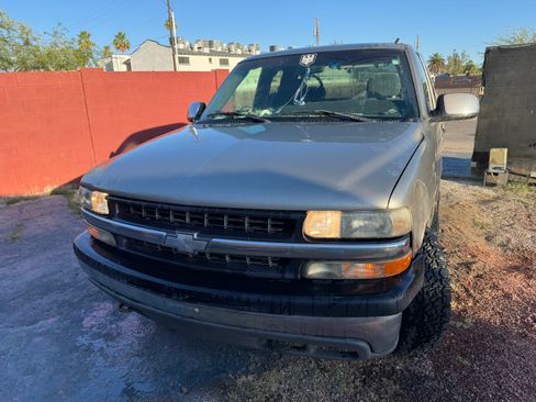 Used 2001 Chevrolet Silverado 1500 LS w/ Off-Road Chassis Pkg AWD/4WD image 1