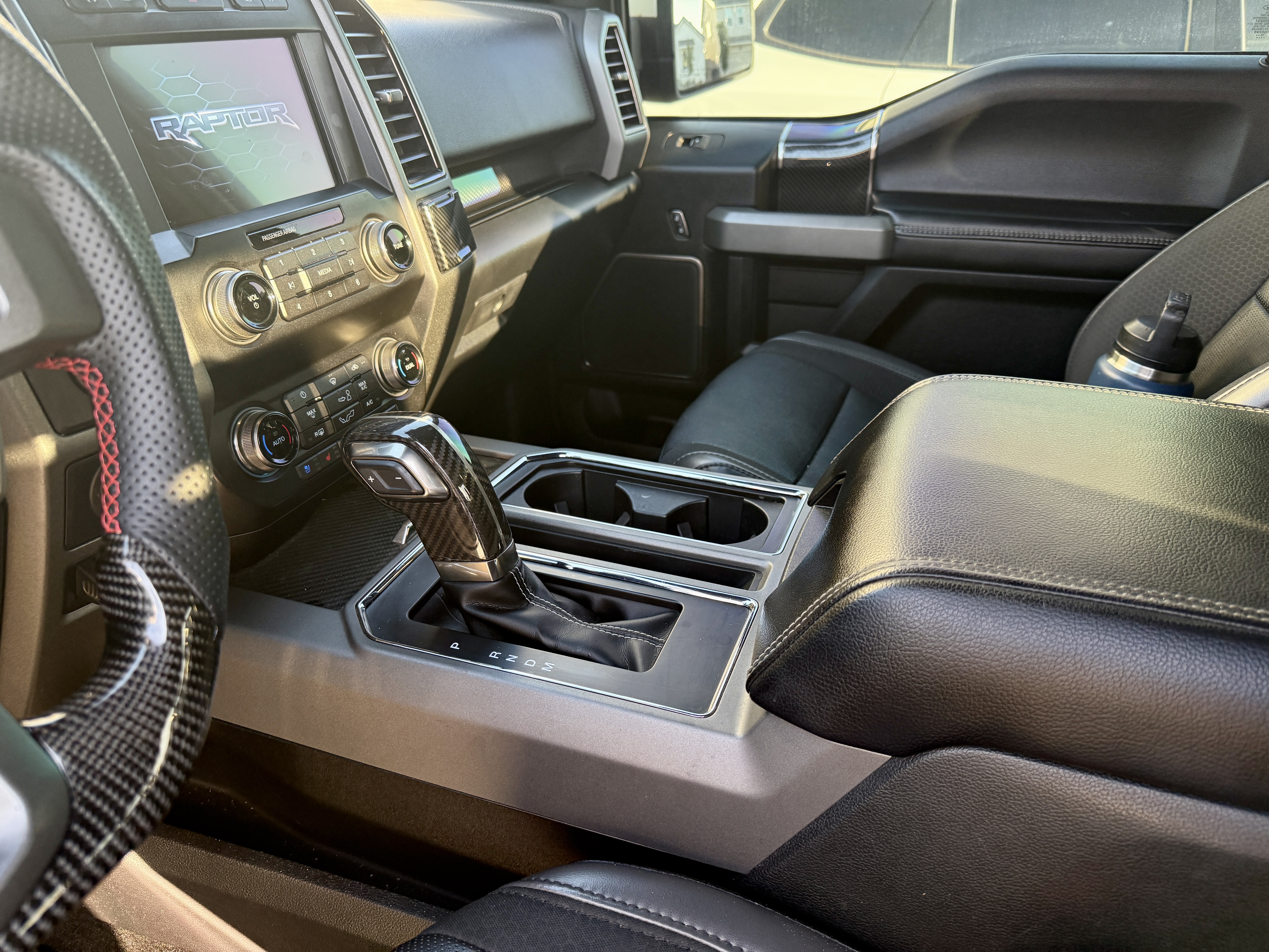 Used 2019 Ford F150 Raptor w/ Equipment Group 802A Luxury AWD/4WD image 11