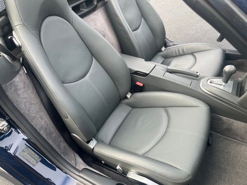 Used 2005 Porsche Boxster S RWD image 28