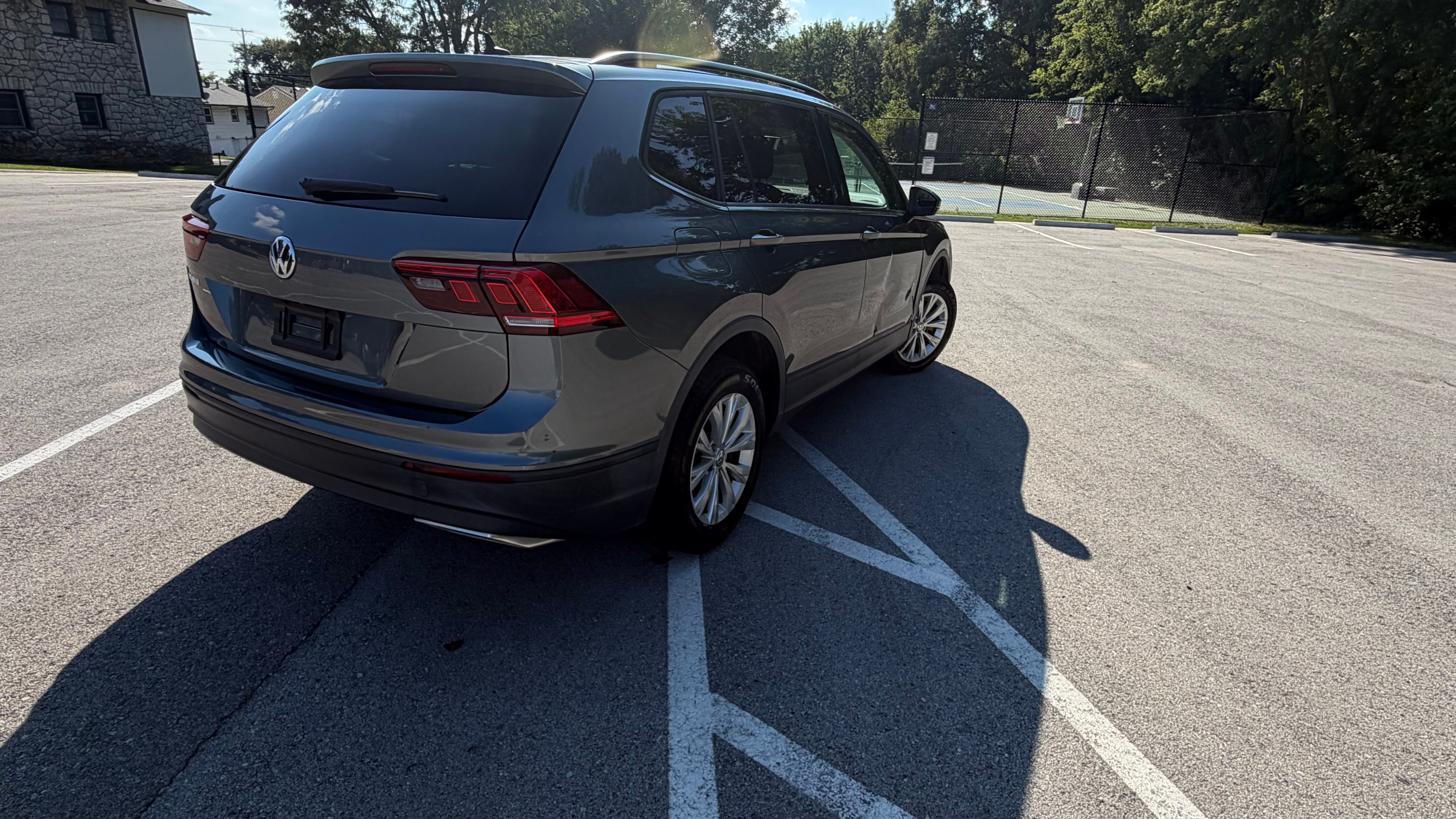Used 2020 Volkswagen Tiguan S FWD image 4