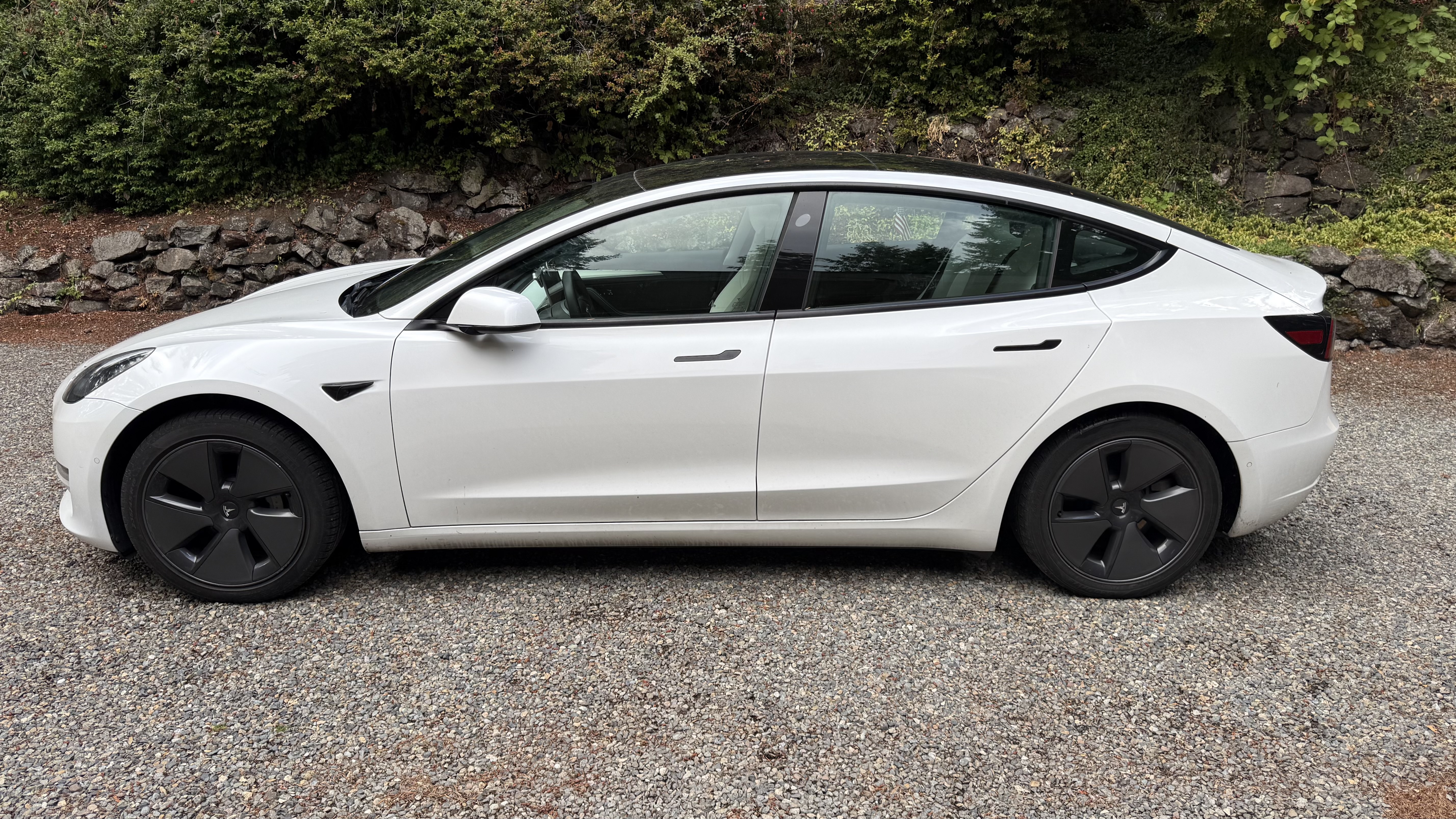 Used 2021 Tesla Model 3 Long Range AWD/4WD image 2