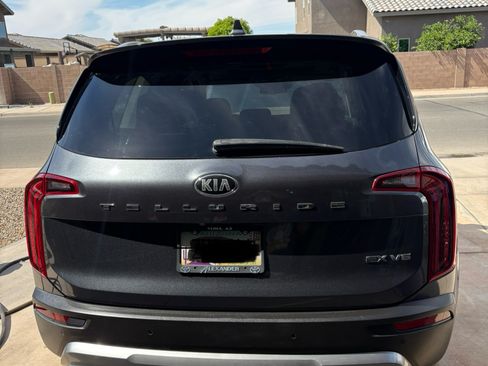 Used 2021 Kia Telluride EX image 9