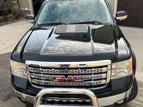 Used 2012 GMC Sierra 2500 SLE w/ SLE Preferred Package image 11