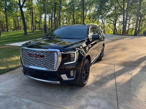 Used 2023 GMC Yukon Denali w/ Max Trailering Package AWD/4WD image 1