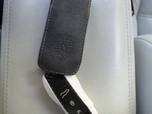 Used 2015 Porsche Macan Turbo image 26