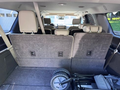 Used 2018 Ford Expedition Max Limited w/ Equipment Group 301A AWD/4WD image 11