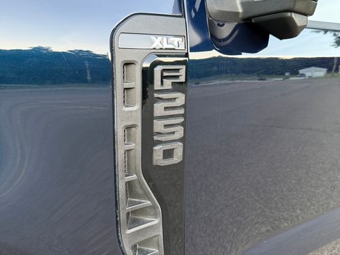 Used 2024 Ford F250 XLT w/ XLT Premium Package AWD/4WD image 15