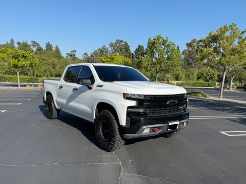 Used 2022 Chevrolet Silverado 1500 LT Trail Boss w/ Bed Protection Package AWD/4WD image 1