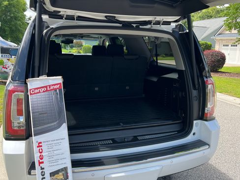 Used 2019 GMC Yukon XL Denali AWD/4WD image 8