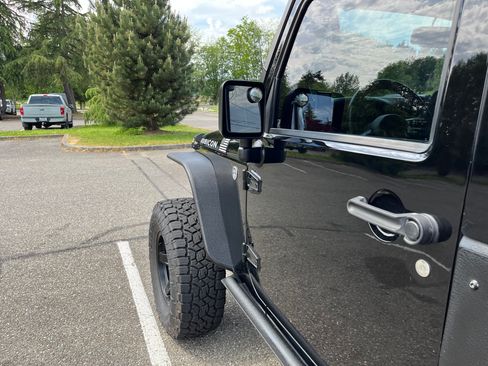 Used 2013 Jeep Wrangler Rubicon w/ PWR Convenience Group AWD/4WD image 20