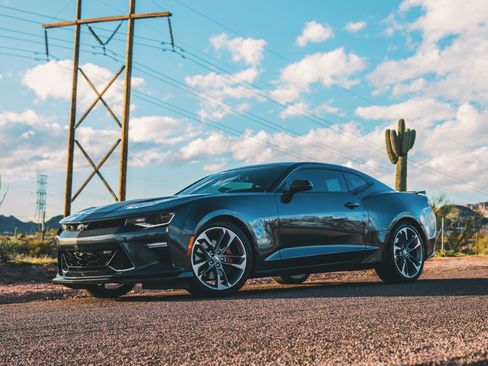 Used 2017 Chevrolet Camaro SS w/ 50th Anniversary Edition image 4