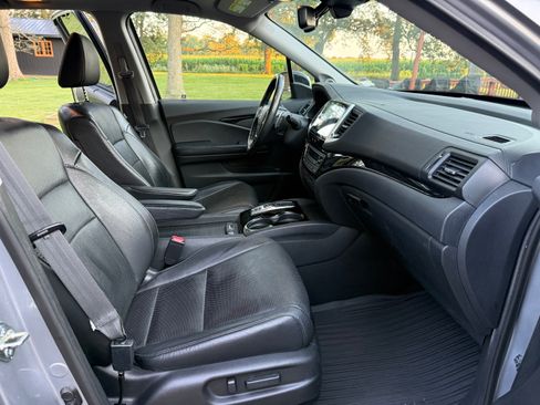 Used 2017 Honda Pilot Elite image 21