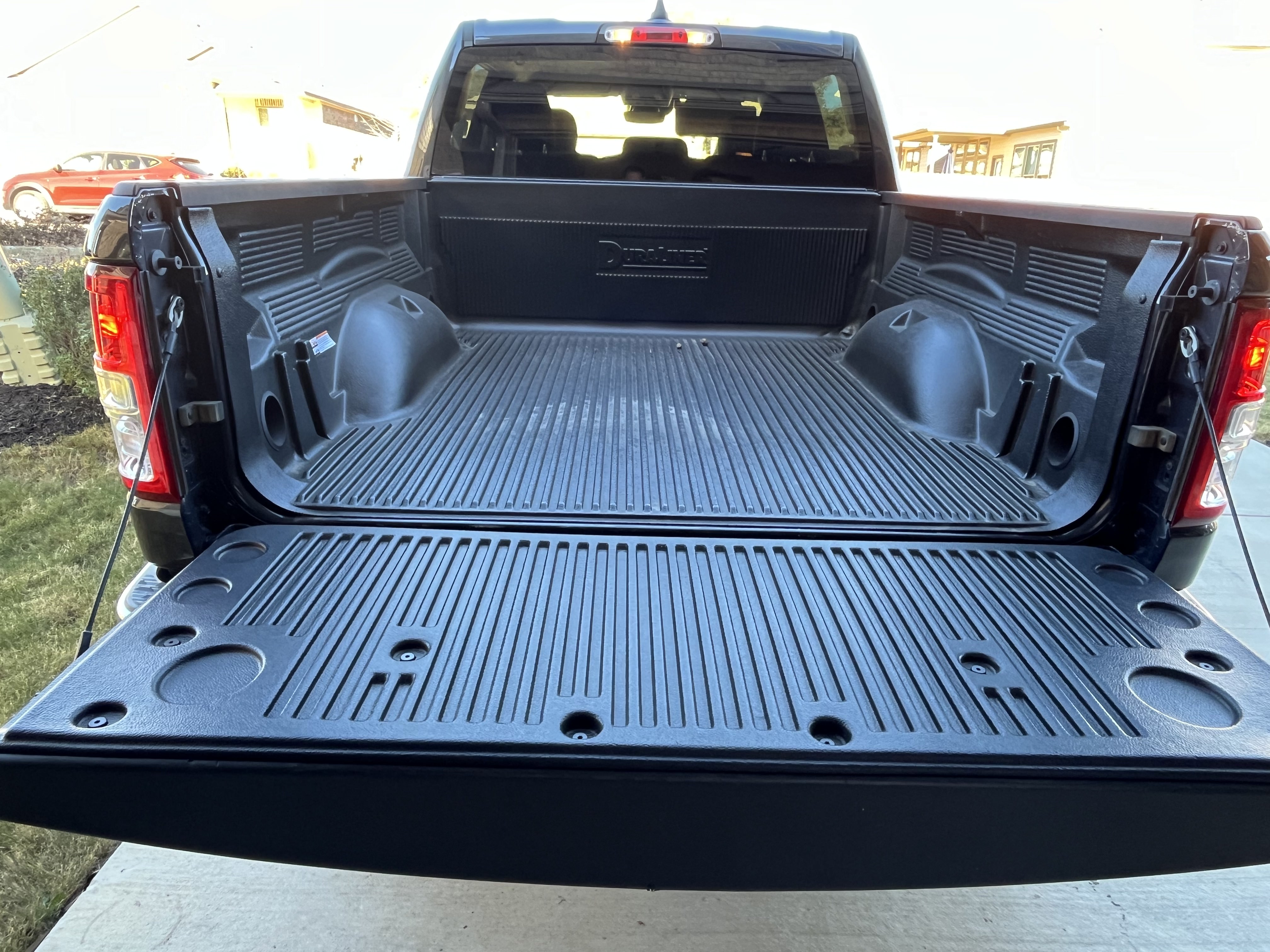 Used 2021 RAM 1500 Big Horn w/ Level 1 Safety Group AWD/4WD image 5