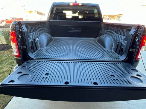 Used 2021 RAM 1500 Big Horn w/ Level 1 Safety Group AWD/4WD image 5