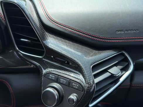 Used 2011 Ferrari 458 Italia Coupe RWD image 23