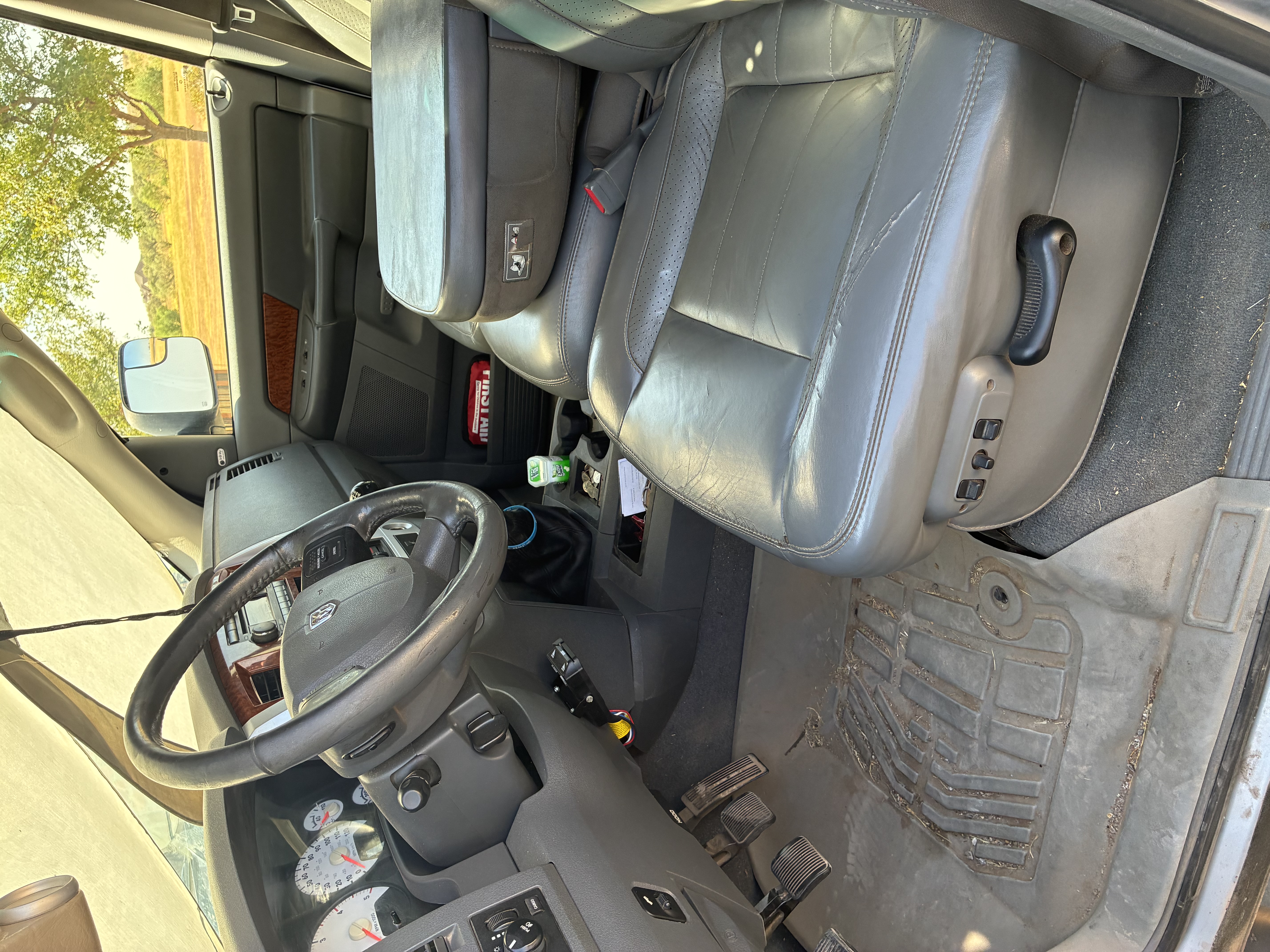 Used 2006 Dodge Ram 3500 Truck Laramie w/ Protection Group AWD/4WD image 5